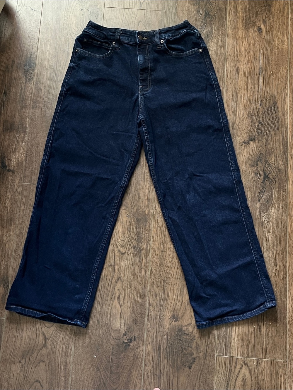 Women’s Cropped Wide-Leg Jeans in Dark Blue